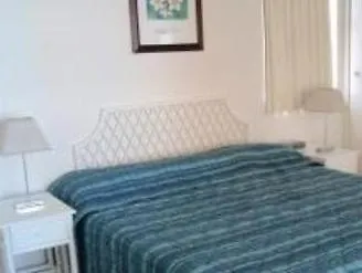 *** Aparthotel Grosvenor Beachfront Apartments Surfers Paradise Gold Coast Australia