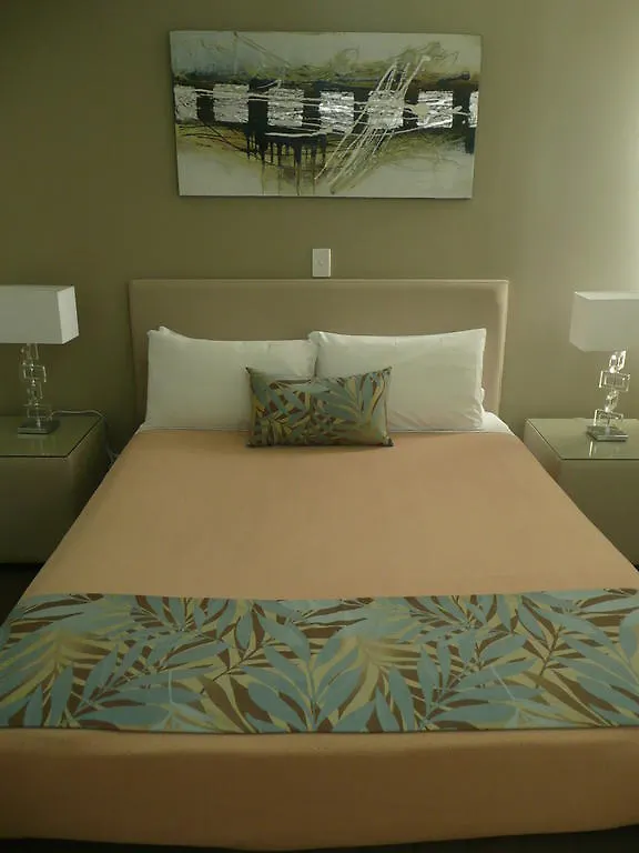 Grosvenor Beachfront Apartments Surfers Paradise Gold Coast 3*,