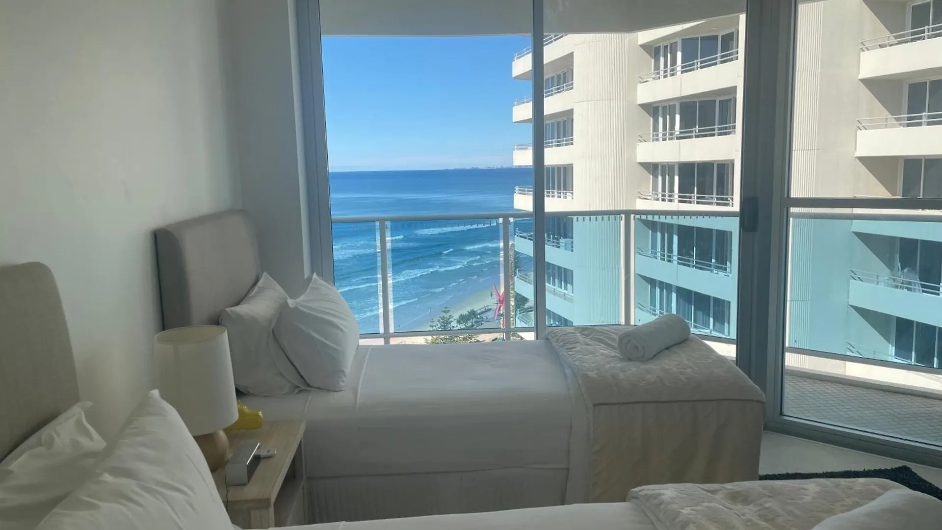 Grosvenor Beachfront Apartments Surfers Paradise Gold Coast 3*,